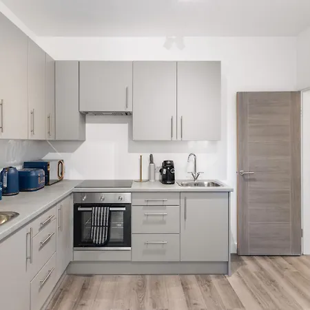 Modern 2 Bedroom Apt 3 Min Walk To Tube Station London Exterior photo