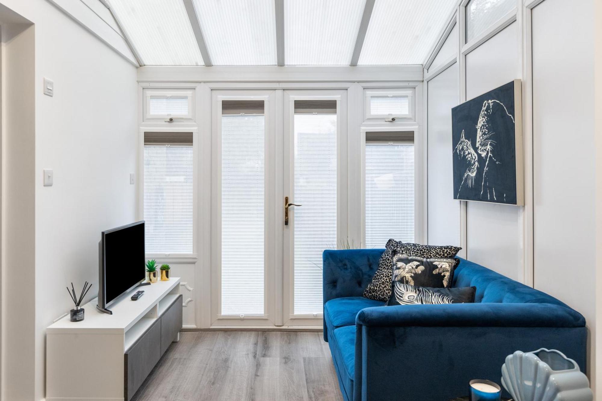 Modern 2 Bedroom 3 Min Walk To Tube Station